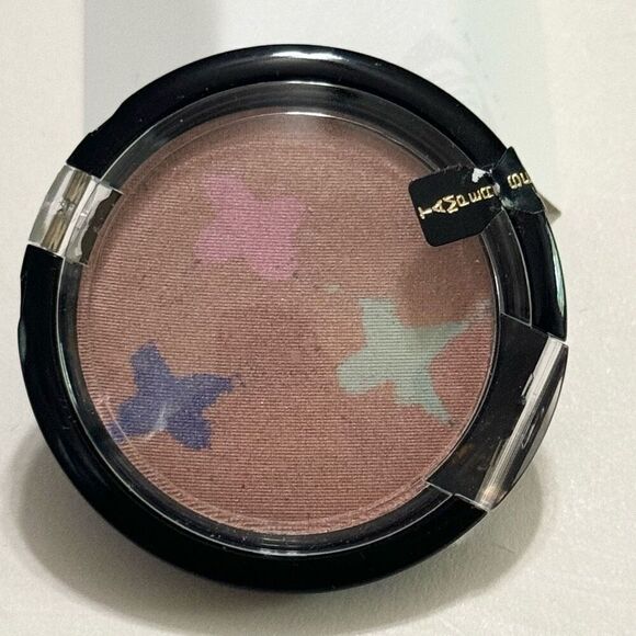 Signature Club A Pressed Flower Eyeshadow- Compact NEW .1 oz - Picture 4 of 5